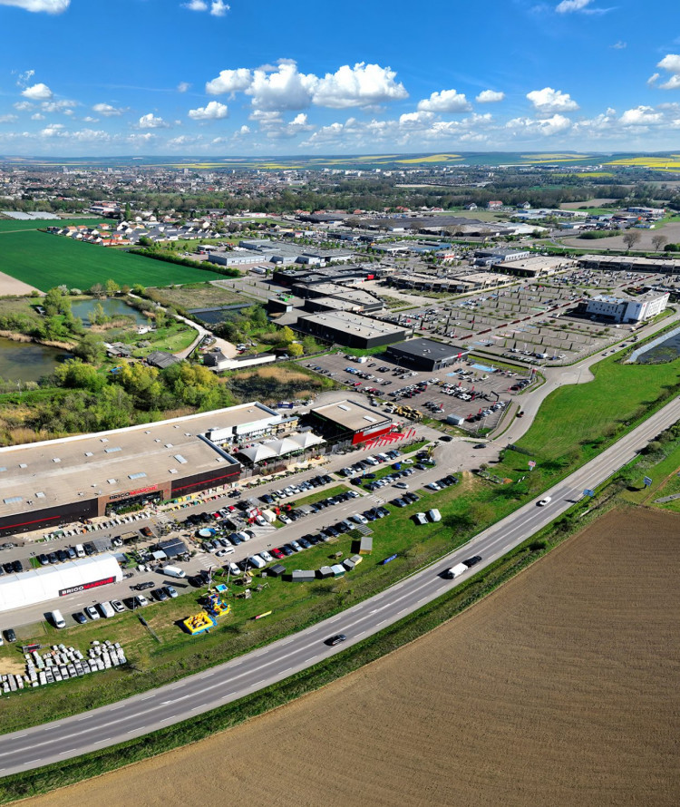 Bricomarché - prise de vue aérienne pour bâche 5m de large